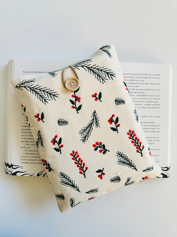 Embroidered Mistletoe Book Sleeve, Floral Book Protector, Padded Book Pouch, Embroidered Book Cover, Book Lover Gift, Book accessories