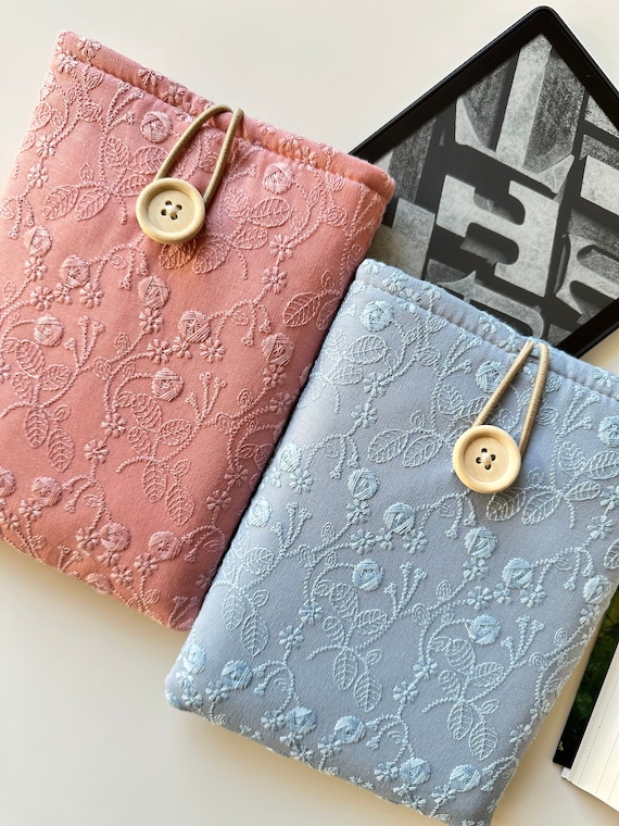Pink & Blue Flower Embroidery Kindle Sleeve, Floral Kindle Cover, Flower Kindle Pouch, Book Accessories, Padded Kindle Paperwhite Case