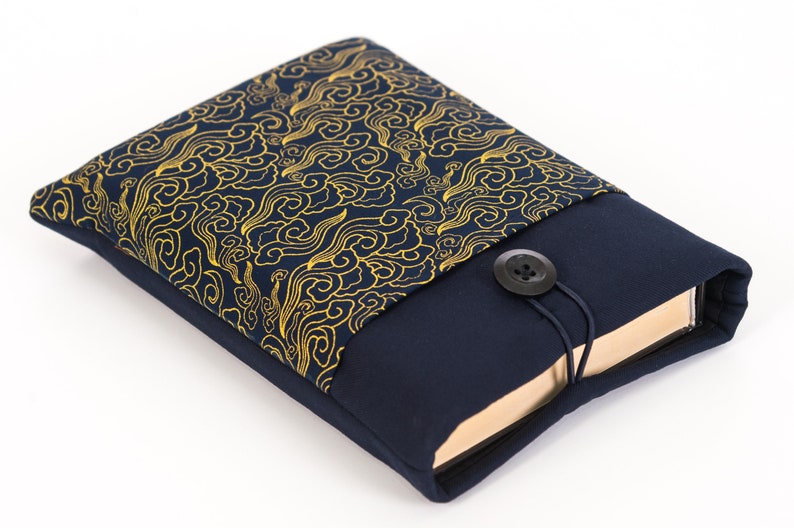 Japan Waves Book Sleeve, Japan Padded Book Cover, Fabric Book Pouch,Dark Gold Book Jacket, Book Protector, Book Lover Gift, Bookworm Gift image 10