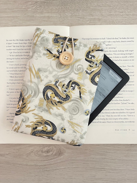 Japan Dragon Kindle Case, Dragons Kindle Sleeve, Christmas gift, Padded Kindle Cover, Bookworm gift, Kindle Paperwhite Pouch, Kindle Bag