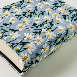 Embroidered Daisies Book Cover, Daisies Book Pouch, Custom Size Book Jacket, Adjustable Book Protector, Padded Book Cover, Book Lover Gift image 3