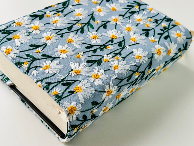 Embroidered Daisies Book Cover, Daisies Book Pouch, Custom Size Book Jacket, Adjustable Book Protector, Padded Book Cover, Book Lover Gift image 3