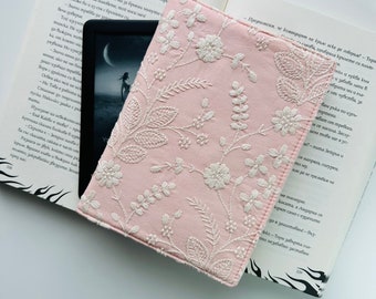 Beige Pink Embroidery Flower Kindle Cover, Kindle Paperwhite Sleeve, Padded Kindle Pouch, Kindle Basic & Oasis Sleeve, Book Accessories