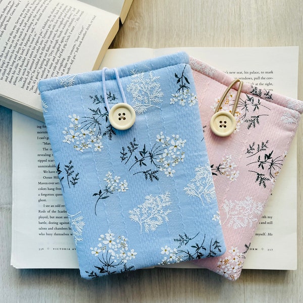 Baby Pink & Blue Kindle Sleeve, Padded Kindle Cover, Kindle Paperwhite Sleeve, Floral Kindle Pouch, Flower Kindle Case, Kindle Protector