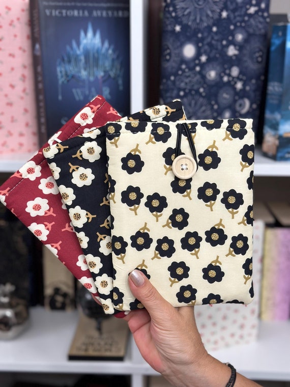 Colorful Daisies Kindle Sleeve, Padded Kindle Protector, Flower Kindle E-Reader Case, Floral Kindle Cover, Kindle Accessories