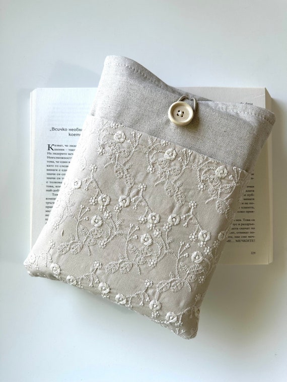 Embroidery Book Sleeve With Pocket, Beige Flower Book Protector, Flower Book Pouch, Padded Book Cover, Flowers Book Jacket, Book Lover Gift