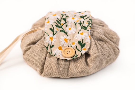Linen Embroidered Round Drawstring Bag, Make up bag, Make up organizer, Cosmetic bag, Cosmetic organizer, Toiletry bag, Travel make up bag