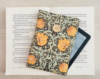 Wild Flower Kindle Sleeve, Floral Kindle Cover, Padded Kindle Pouch, Kindle Paperwhite Case, Yellow Kindle Bag, Fabric Kindle Sleeve