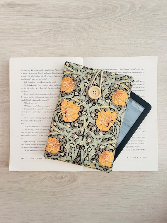 Wild Flower Kindle Sleeve, Floral Kindle Cover, Padded Kindle Pouch, Kindle Paperwhite Case, Yellow Kindle Bag, Fabric Kindle Sleeve