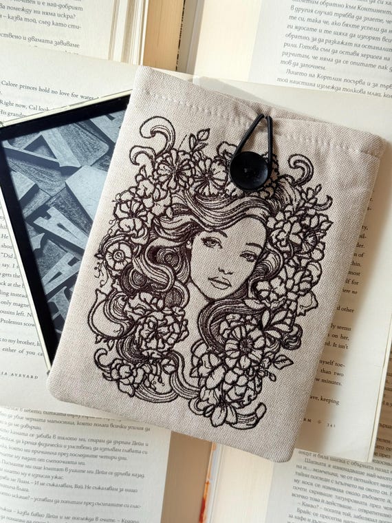 Flowers Girl Embroidery Kindle Sleeve, Embroidered E-Reader Case, Padded Kindle Protector, Travel Kindle Pouch, Pocket & Purse Kindle Case