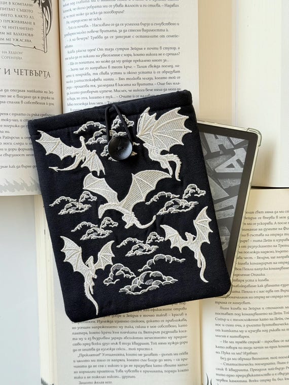 Dragon Wars Embroidery Kindle Sleeve, Embroidery E-Reader Dragon Cover, Unique Universal Kindle Cover, Padded Kindle Pouch, Book Lover Gift