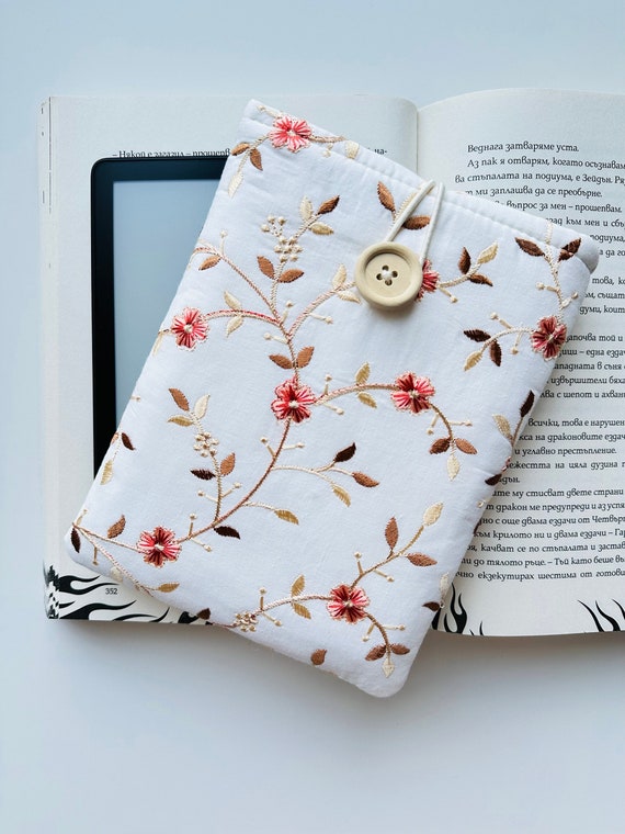 Embroidery Flower Kindle Sleeve, Padded Kindle Paperwhite, Oasis & Basic Cover, Floral Embroidery Kindle Pouch, Flower E-reader Jacket