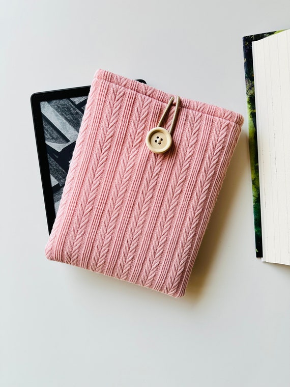 Both Side Knitting Pattern Kindle Sleeve, Pink Kindle Paperwhite Cover, Padded Kindle 6.8”,6” and 7” Pouch,E-Reader Case, Book Accessories,