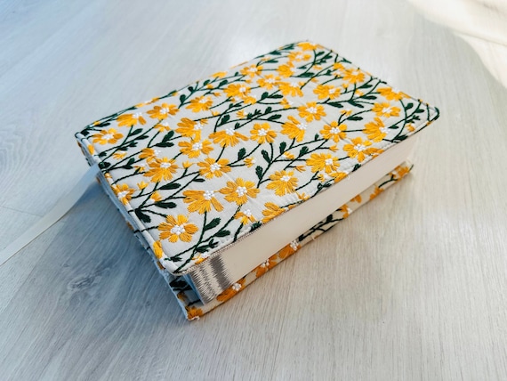 Embroidered Book Cover, Daisies Book Pouch, Custom Size Book Jacket, Adjustable Book Protector, Padded Book Cover, Book Lover Gift