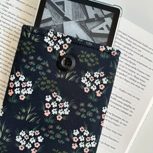 ガーデンフラワー Kindle スリーブ、フラワー Kindle Paperwhite カバー、パッド入り Kindle Paperwhite ポーチ、ブックアクセサリー、電子書籍リーダーケース、Kindle ケース