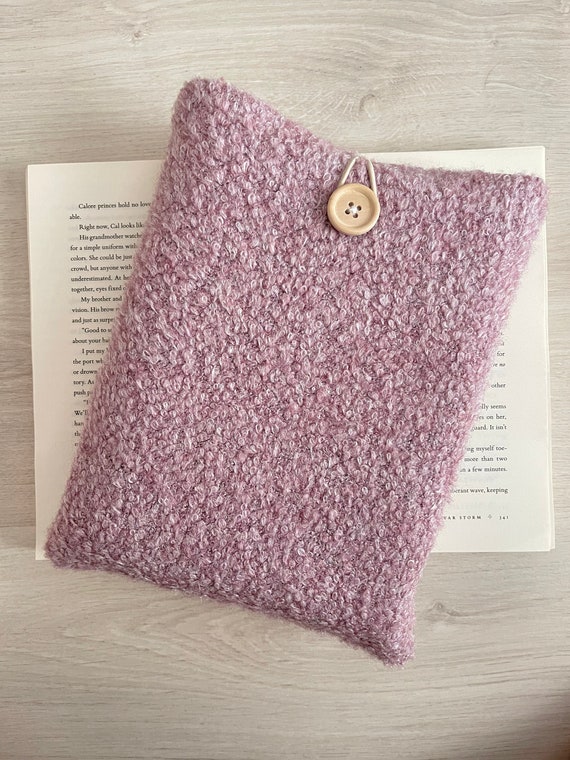 Purple Boucle Book Sleeve, Padded Book Cover, Sheep Pattern Book Pouch, Book Lover Gift, Reading Accessories, Button Closure Book Protector.