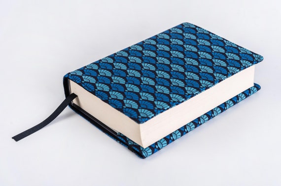 Adjustable Book Cover with Elastic Closure, Blue Japan Fans Book Jacket, Japanese Fans Padded Book Protector, Book Accessories, Bookish Gift