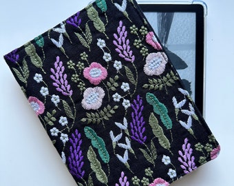 Funda Kindle de bordado, funda Kindle Paperwhite Flowers, funda Kindle acolchada, funda Kindle, regalo para amantes de los libros, accesorios para libros, funda Ereader