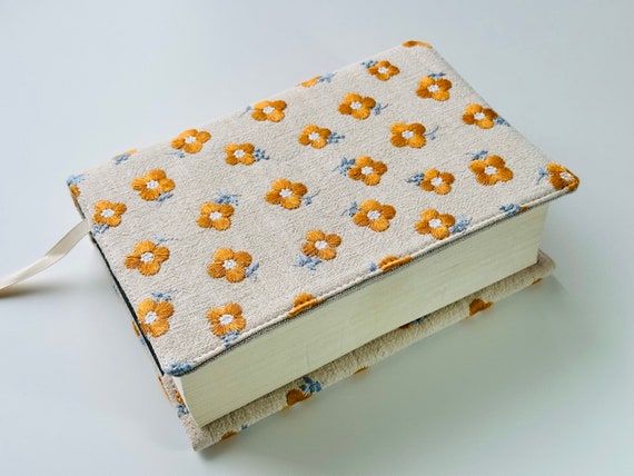 Embroidered Daisies Book Cover, Daisies Book Pouch, Custom Size Book Jacket, Adjustable Book Protector, Padded Book Cover, Book Sleeve