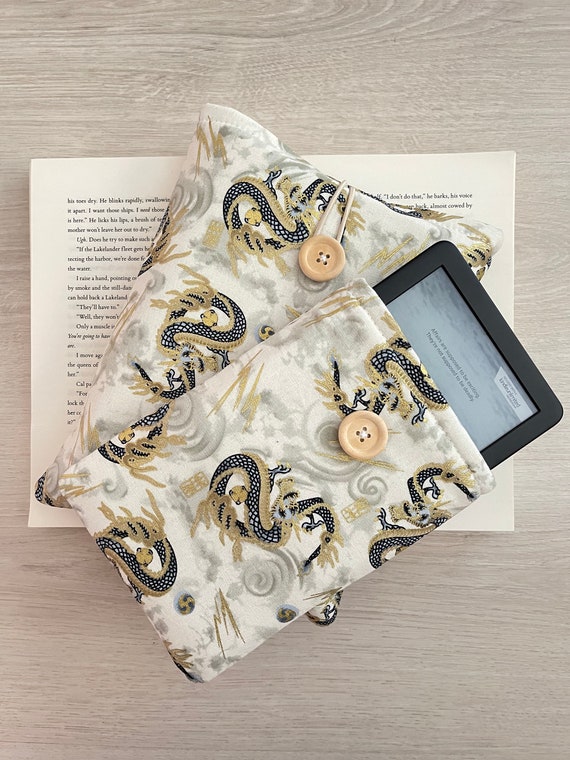 Japan Dragon Book Sleeve, Dragon Book Cover, Padded Book Protector, Kindle Paperwhite Sleeve, Padded Kindle Case, Kindle Oasis Pouch