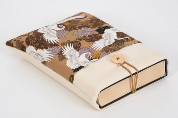 Gold Crane Book Sleeve, Japan Crane Book Cover, Japan Fabric Book Pouch, Padded Book Protector, Japan Gold Book Purse, Beige Crane Book Bag