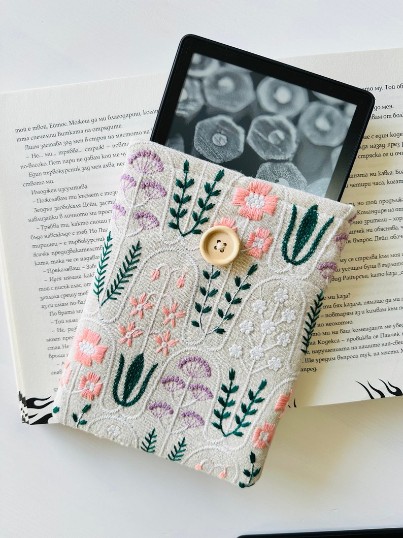 Embroidery Flower Kindle Sleeve, Kindle Cover, Padded Kindle Pouch, Book Accessories, Kindle Paperwhite Case, Book Lover Gift, Ereader Cover image 3