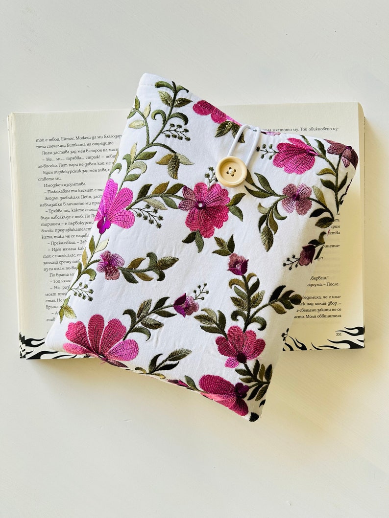 Embroidery Flower Book Sleeve, Embroidered Floral Book Cover, Fine Embroidery Book Pouch, Book Accessories, Book Bag, Book Lover Gift image 8