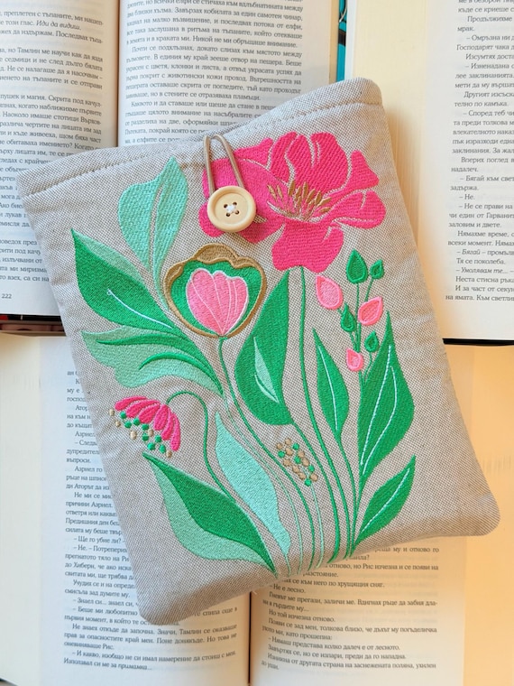 Embroidery Book Sleeve – Elegant Flowers Handmade Padded Fabric Cover for Readers