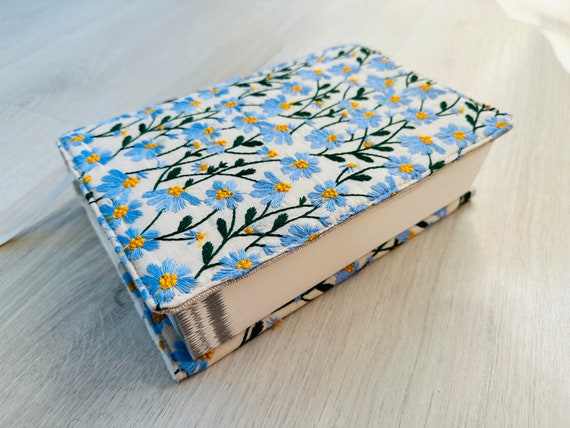 Embroidered Book Cover, Daisies Book Pouch, Custom Size Book Jacket, Adjustable Book Protector, Padded Book Cover, Book Lover Gift