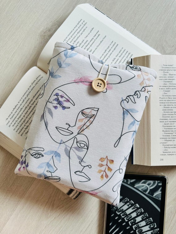 Art Faces Book Sleeve, Flower Faces Book Cover, Padded Book Jacket, Book Lover Gift, Linen Cotton Book Pouch, Bookish gift, Book Case