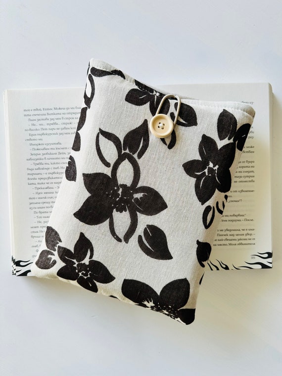 Linen Flower Book Sleeve, Linen Padded Book Cover, Book Accessories, Floral Book Pouch, Book Lover Gift, Beige Brown Linen Book Protector