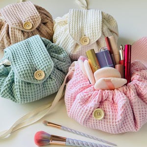 Borsa per il trucco rotonda con coulisse rosa, beige, crema e verde menta, grande borsa per cosmetici, borsa per il trucco e da viaggio in tessuto a nido d'ape, borsa per il trucco trasparente