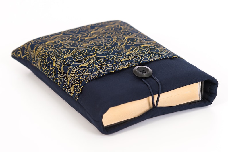 Japan Waves Book Sleeve, Japan Padded Book Cover, Fabric Book Pouch,Dark Gold Book Jacket, Book Protector, Book Lover Gift, Bookworm Gift image 9