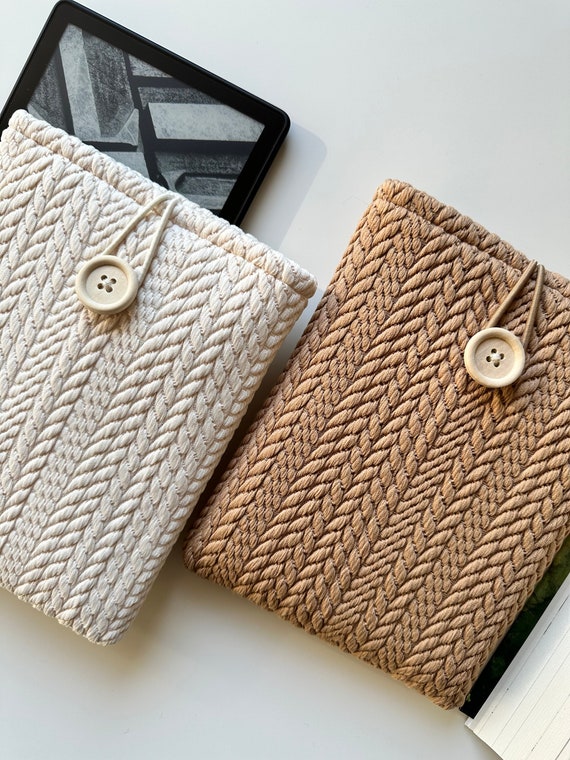Beige & Brown Knitting Pattern Kindle Sleeve, Padded Kindle Protector, Both Side Pattern Kindle Paperwhite Cover, Kindle Fabric Pouch