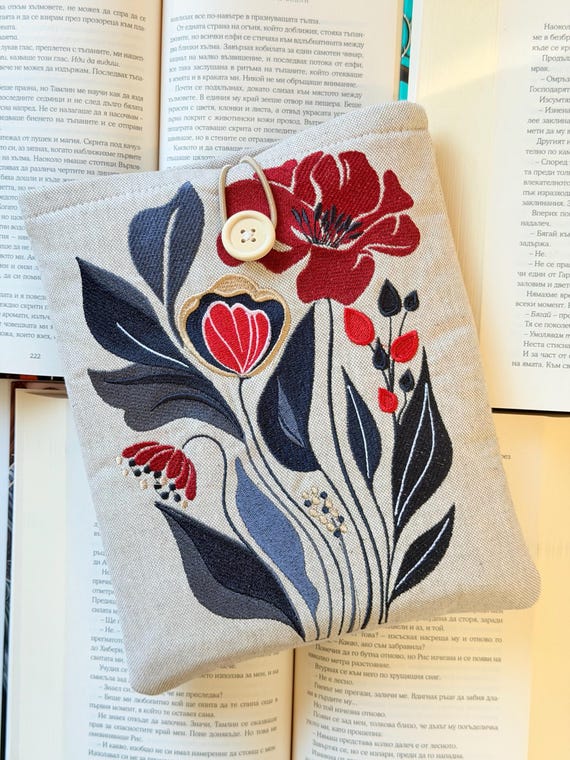Embroidery Book Sleeve – Elegant Flowers Handmade Padded Fabric Cover for Readers