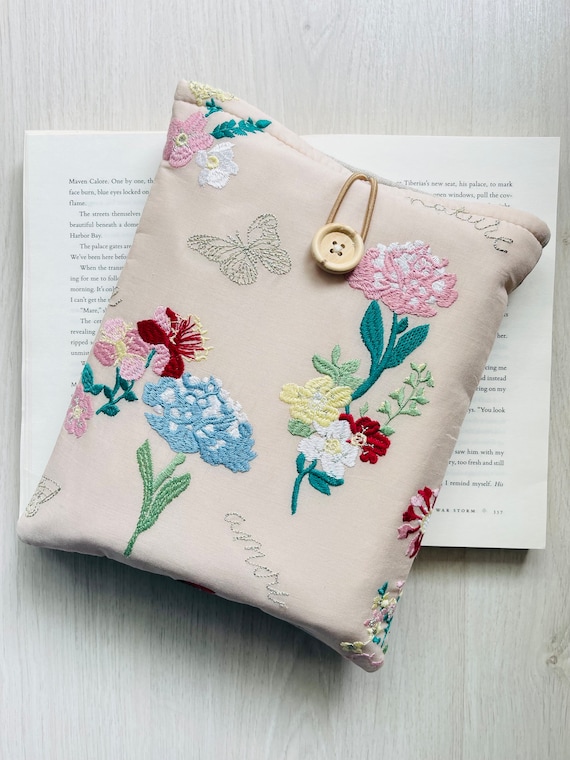 Embroidery Flowers Book Sleeve, Floral Book Protector, Padded Book Pouch, Embroidered Book Jacket, Book Lover Gift, Bookworm Gift, Book Bag