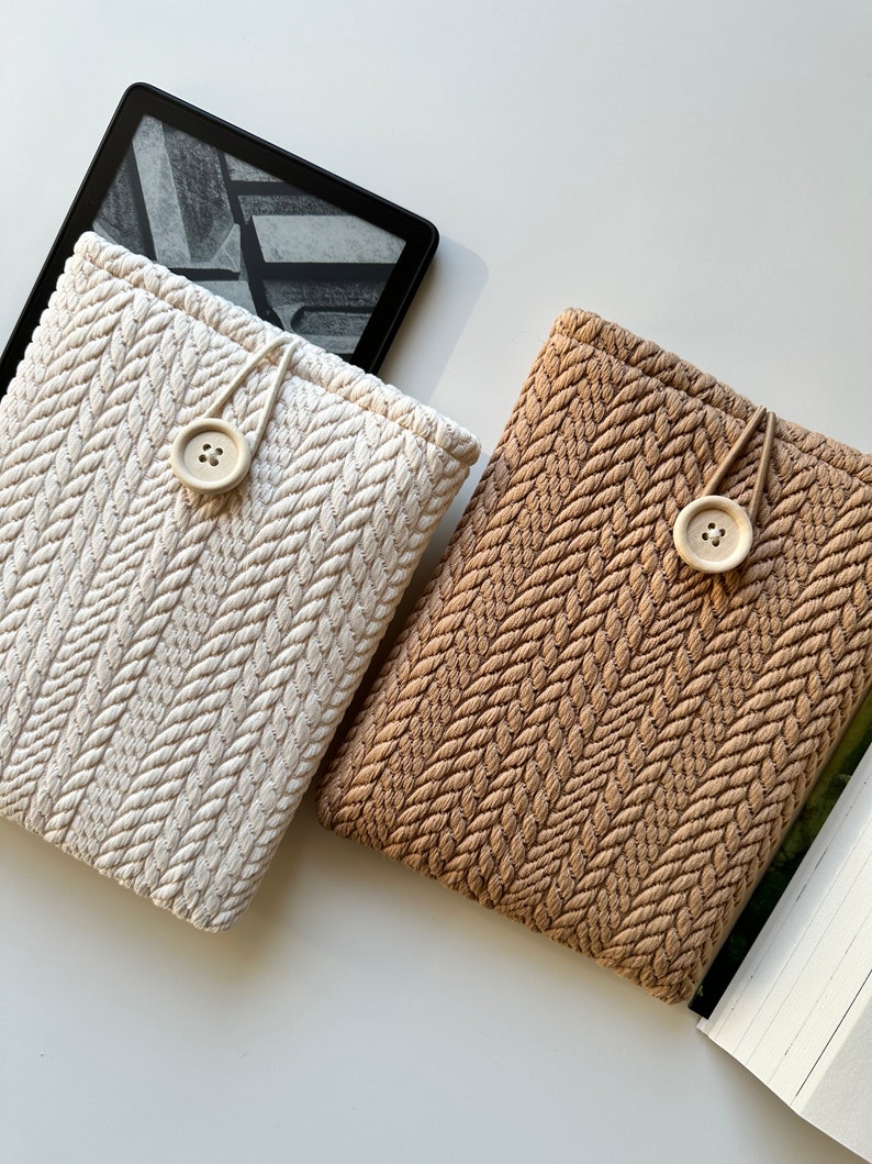 Beige & bruin breipatroon Kindle-hoes, gewatteerde Kindle-beschermer, beide zijden patroon Kindle Paperwhite Cover, Kindle stoffen etui afbeelding 5