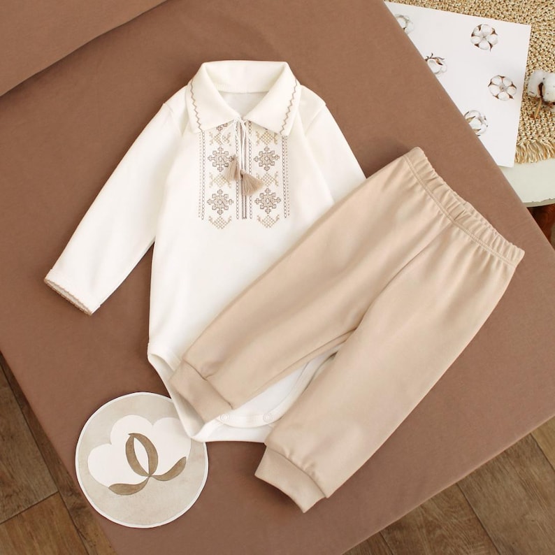 Ukrainian Vyshyvanka onesie, baby boy shirt onesie embroidered, baptism onesie cream shirt, long sleeve bodysuit embroyidery Ukraine, Easter sorochka, Christmas shirt baby Vyshyvanka beige embroidery, folk ornament clothes baby