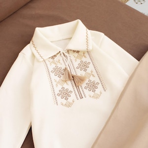 Ukrainian Vyshyvanka onesie, baby boy shirt onesie embroidered, baptism onesie cream shirt, long sleeve bodysuit embroyidery Ukraine, Easter sorochka, Christmas shirt baby Vyshyvanka beige embroidery, folk ornament clothes baby