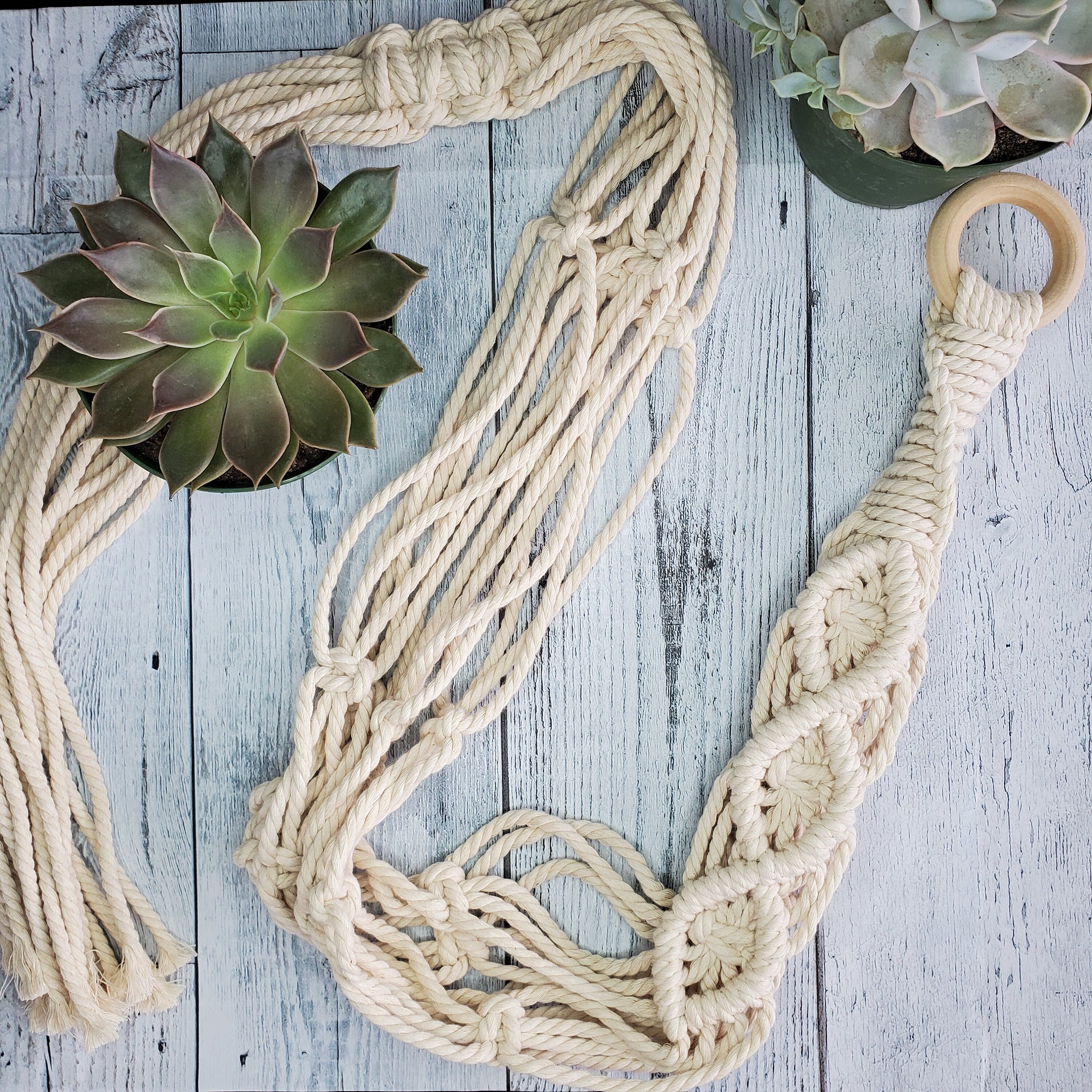PDF Download Diamond Plant Hanger Tutorial, PDF Macrame Plant Hanger Pattern, Beginner and Intermediate Friendly Macrame Pattern