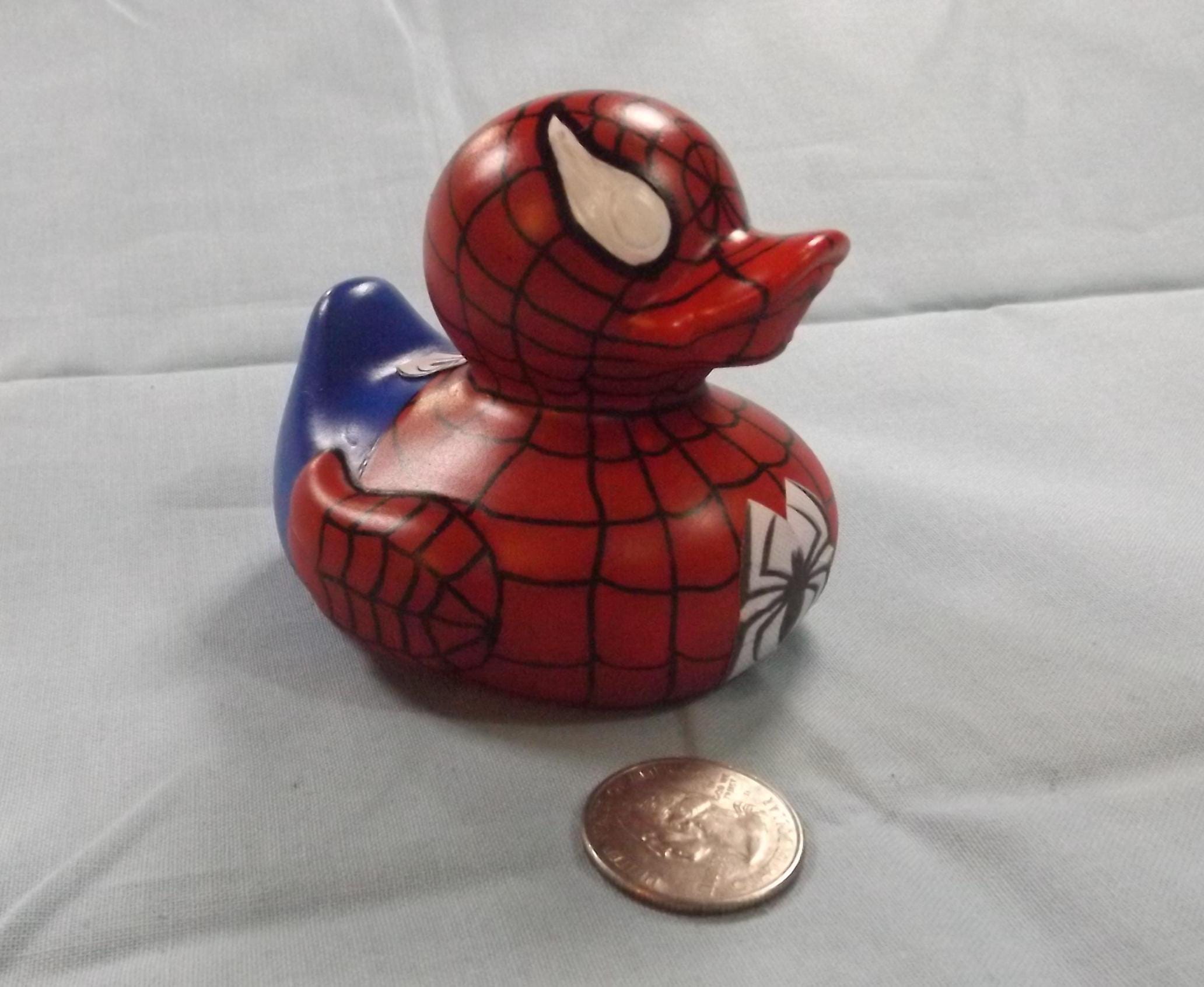 スーパーヒーロー/悪役をモチーフにしたラバーダック - Etsy 日本