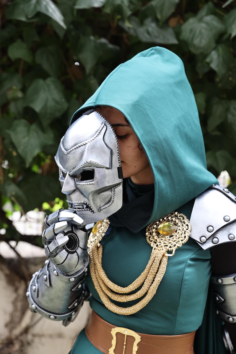 Villian Ruller Female Supreme Ruler Armor β Empowering Villain Queen Cosplay Inspired ...
