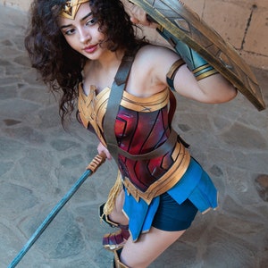 Wonder Women Full Cosplay Kostüm Bild 7