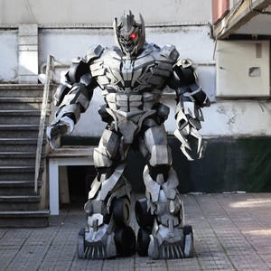 Dark Steel Warlord Armor Cosplay – Inspired by Mechanical Villain Commander