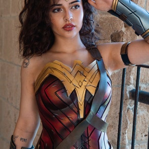 Wonder Women Full Cosplay Kostüm Bild 6