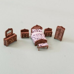 Dollhouse Miniature 1:144 Scale ASSEMBLED&quot; Victorian Style Bedroom Furniture Set