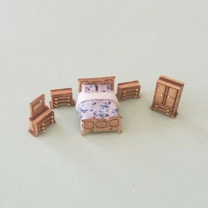 Dollhouse Miniature 1:144 Scale &quot;ASSEMBLED&quot; Traditional bedroom Furniture Set