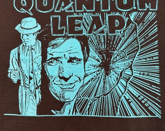 SALTO CUÁNTICO - Camiseta