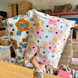 25-100ct 14.5x19” Poly Mailer RETRO SPRING FLORAL, 3.15mil Thick ...