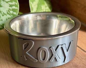 Comedero personalizado para perro, gato, mascota, comedero con cuenco de acero inoxidable, antideslizante con pomos, hecho a mano, muchos tamaños y colores